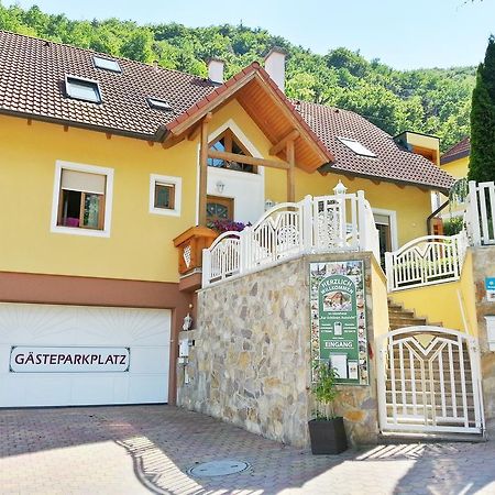Bed and Breakfast Gastehaus Zur Schonen Aussicht à Spitz an der Donau Chambre photo